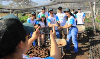 Voluntários realizam a 1° etapa do “Projeto Plantar é Cuidar” de reflorestamento das nascentes em Araputanga